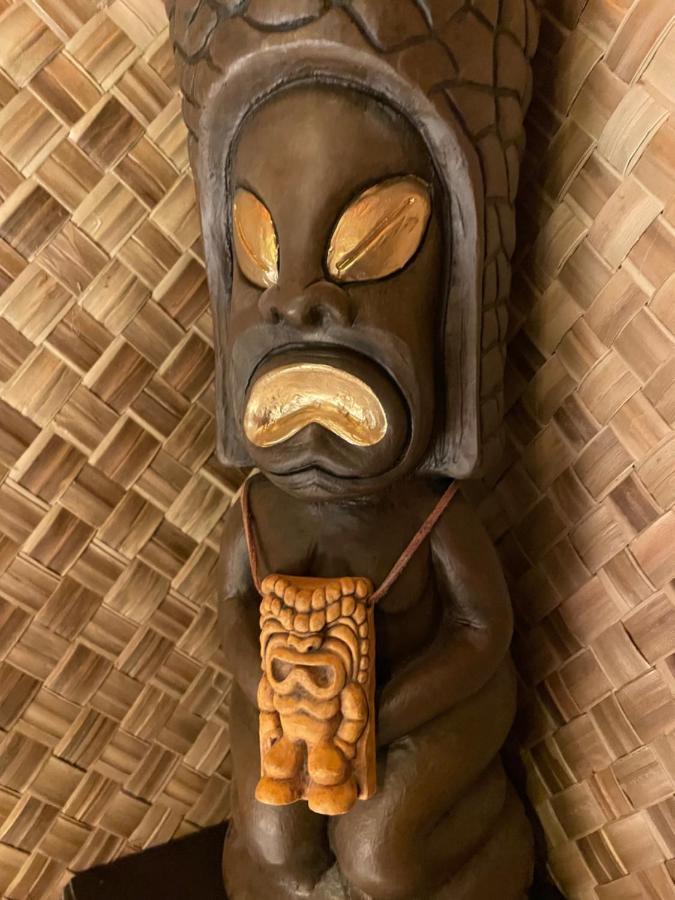 The Kondo Tiki 탬파 외부 사진