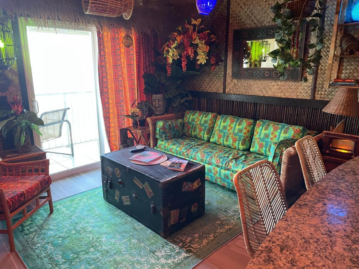 The Kondo Tiki 탬파 외부 사진